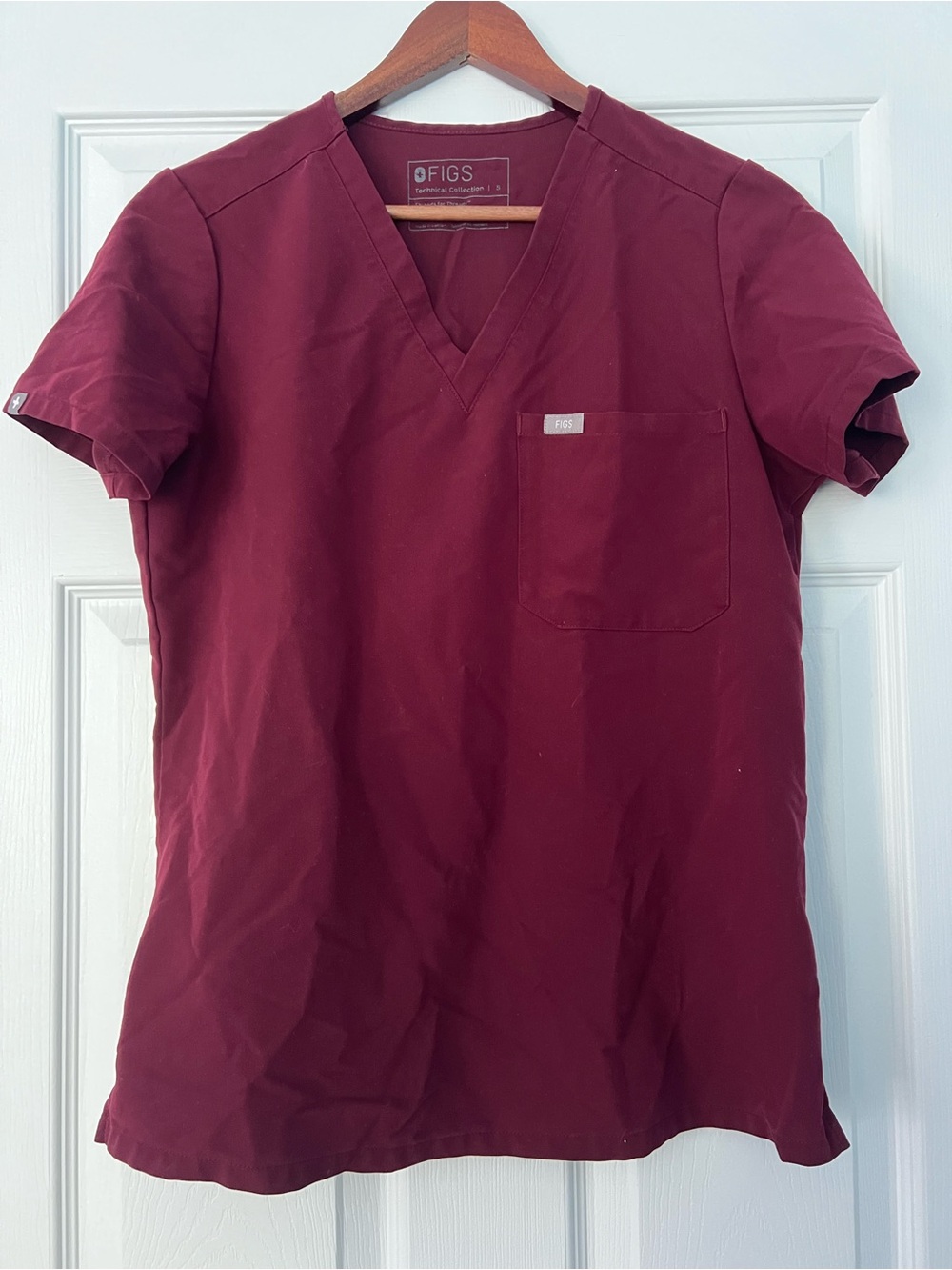 Red FIGS Women’s Scrubs